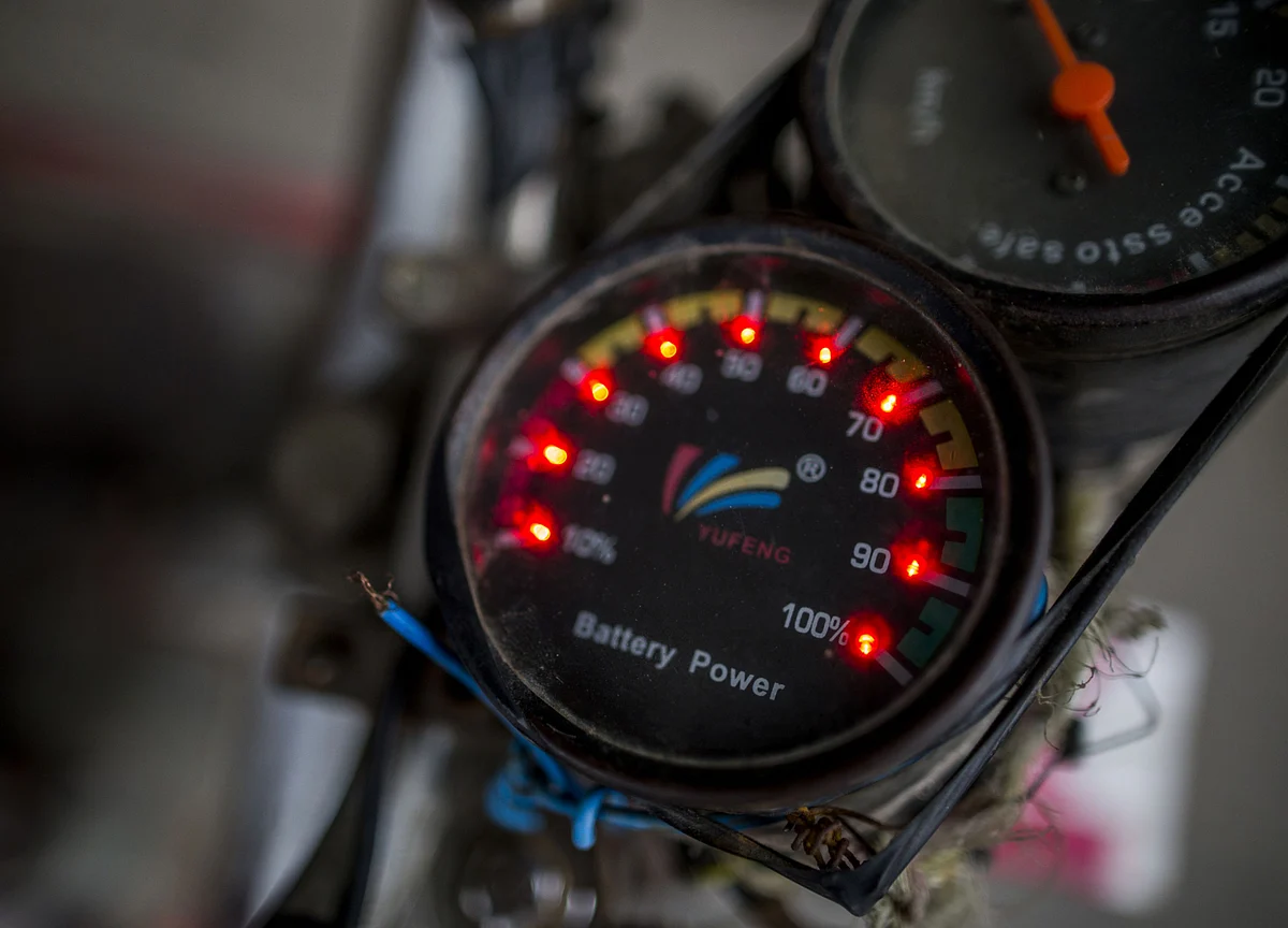 Top India Power Financier Looks for Safer Bets, Like Electric Vehicles