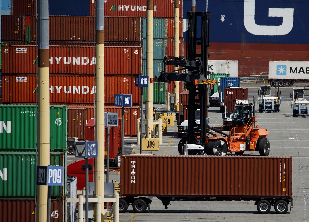 Factories From Europe to Asia Reel Under U.S.-China Trade War