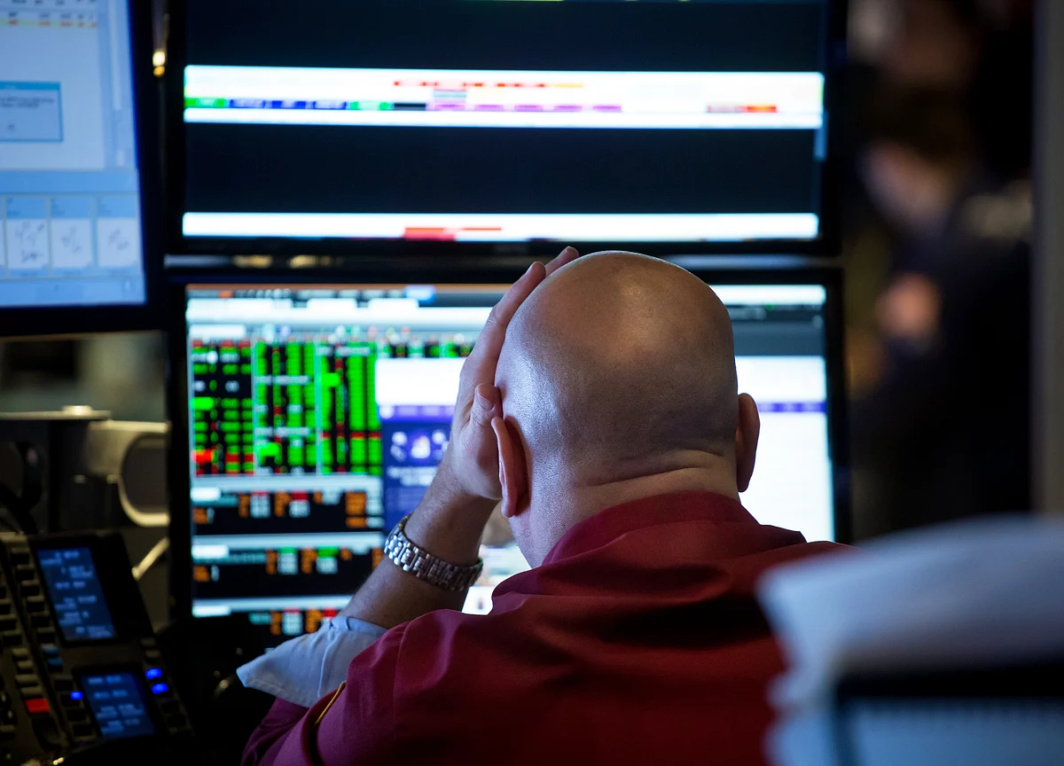 The Great Index Apocalypse Comes for Bond Managers