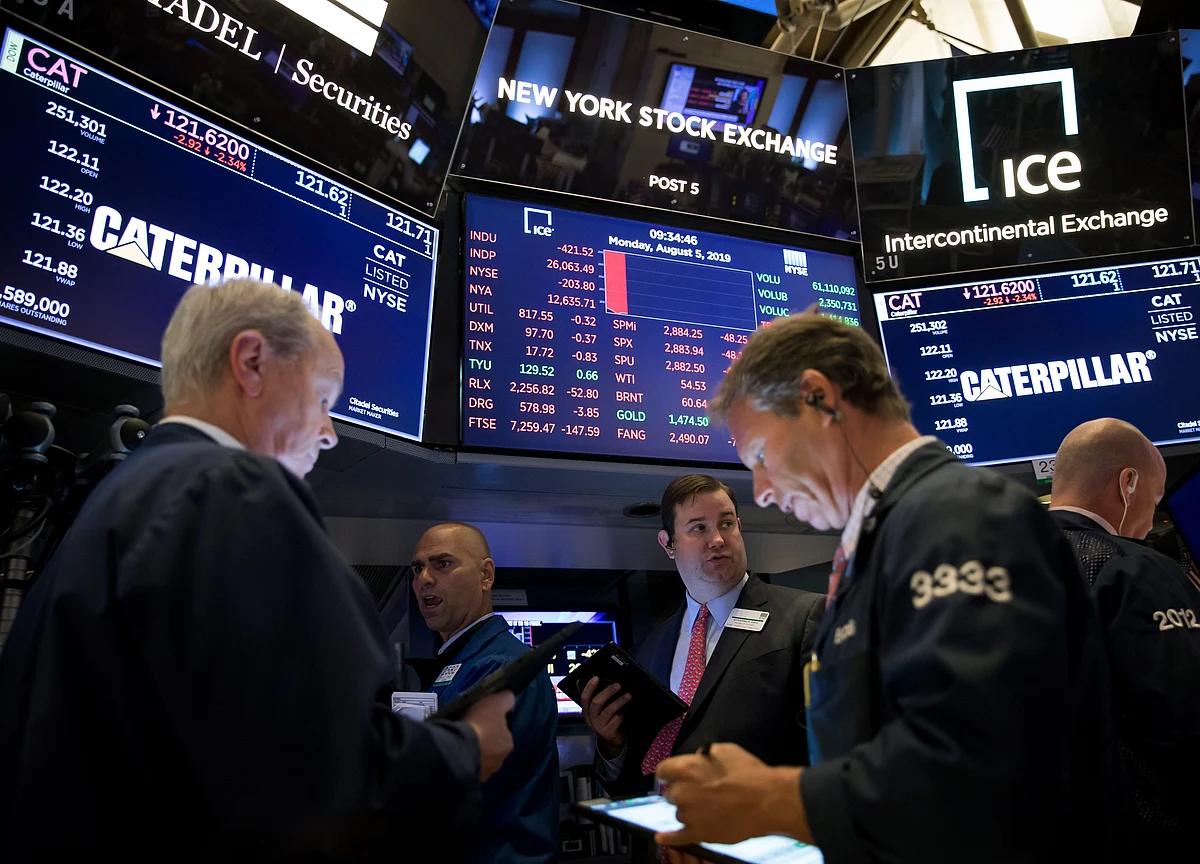 Stocks Rise on Trade Hopes, Dollar Surges: Markets Wrap