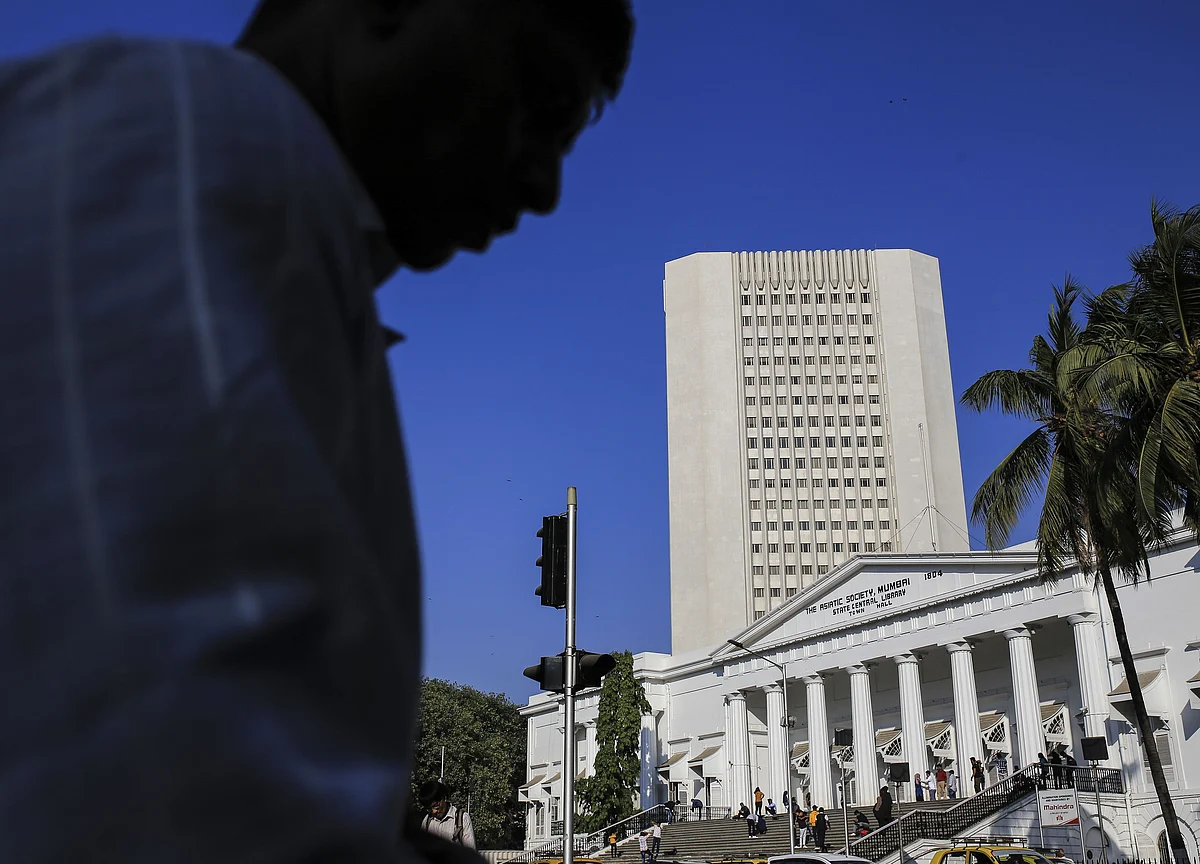 Yearlong Debt Crisis Hits Plans for Bigger India Bond Market