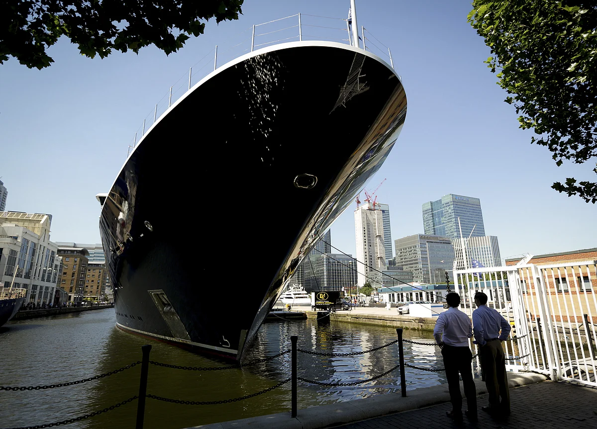 Late Billionaire Paul Allen’s Yacht on Sale for $326 Million