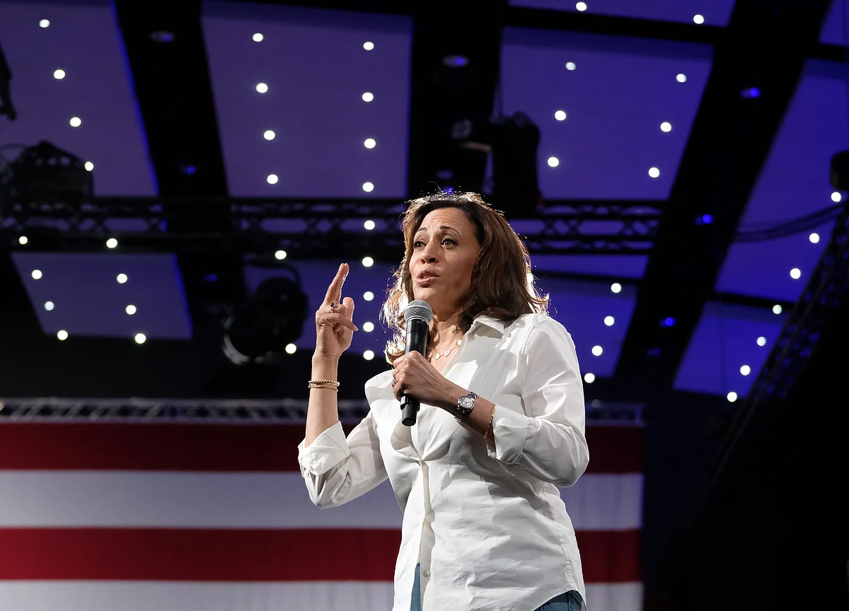 2020 Democrats Warm to Mandatory Buybacks of Assault Weapons