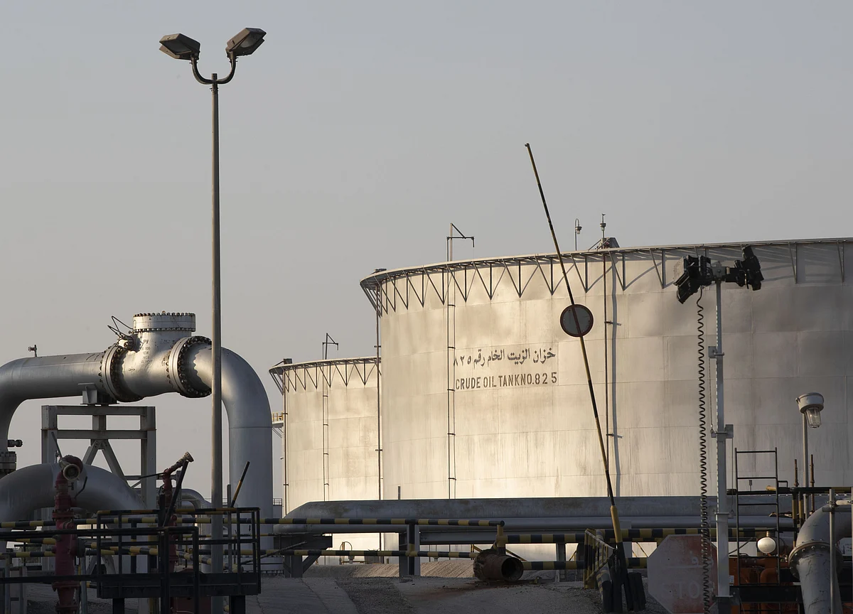 Oil Shorts Soar as Market Shakes Off Saudi Arabian Disruption
