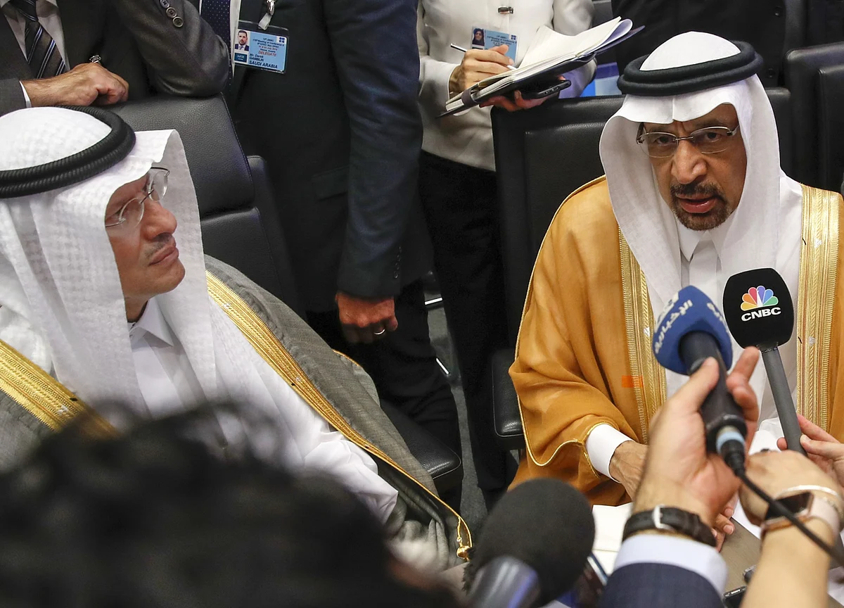 OPEC’s New Saudi Kingpin Faces Demand Woes That Beat Predecessor