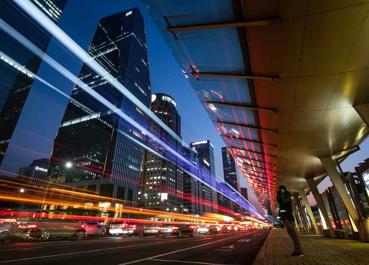Asia’s Worst-Performing Bonds Draw Most Inflows in a Decade