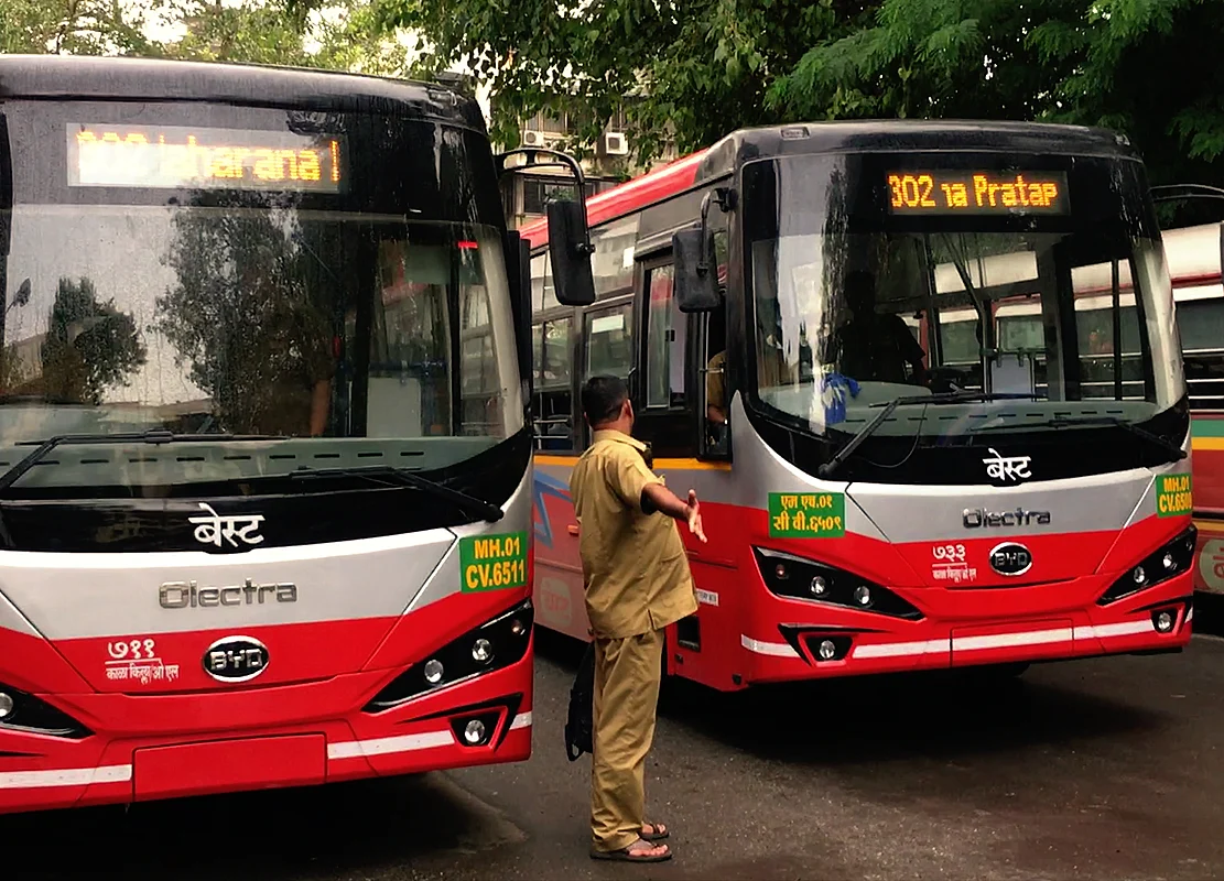 BEST Rolls Out 10 Electric Buses In Mumbai