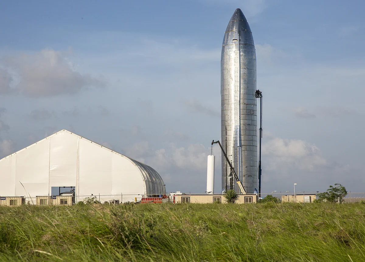 Elon Musk Unveils Plan for SpaceX’s Mars ‘Starship’ Rocket