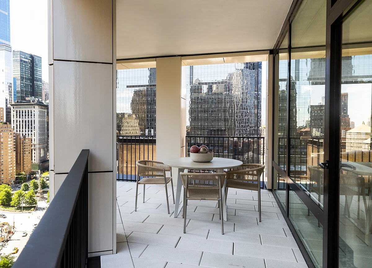 Manhattan's Smaller Apartments Are the Priciest Since 2008