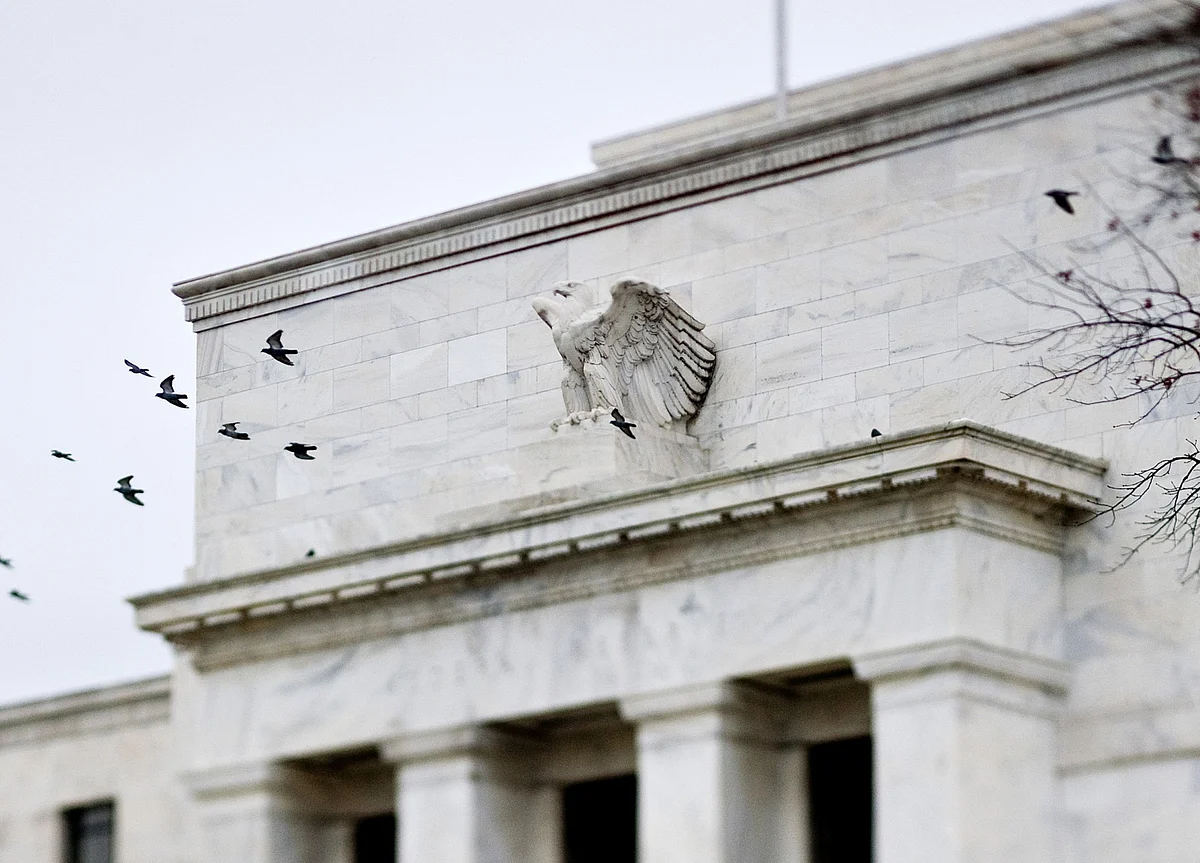 Fed Ready to Pause After Third Rate Cut: Decision Day Guide
