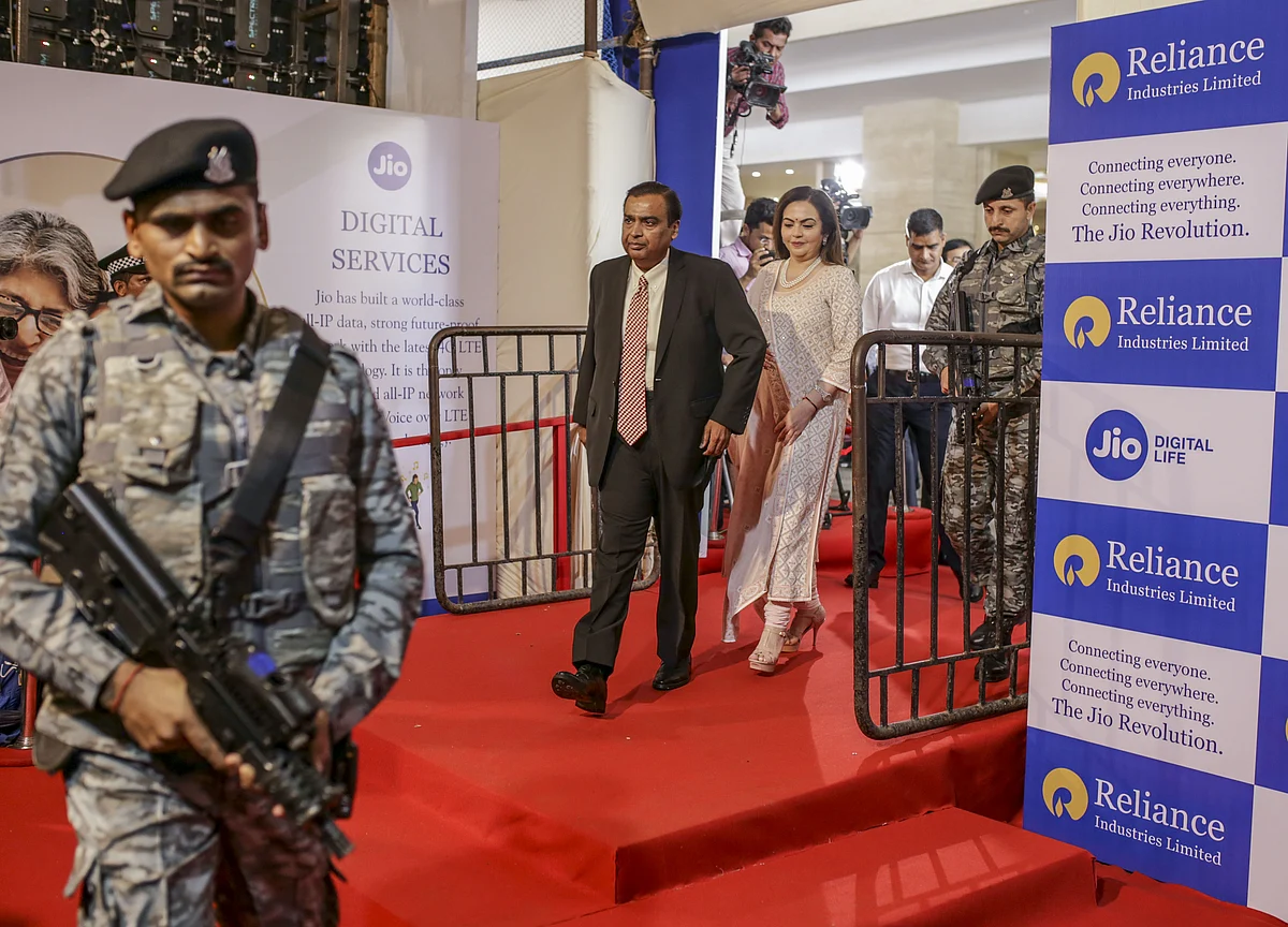 Analysts Hike Target Price For Reliance Industries After Q2 Results
