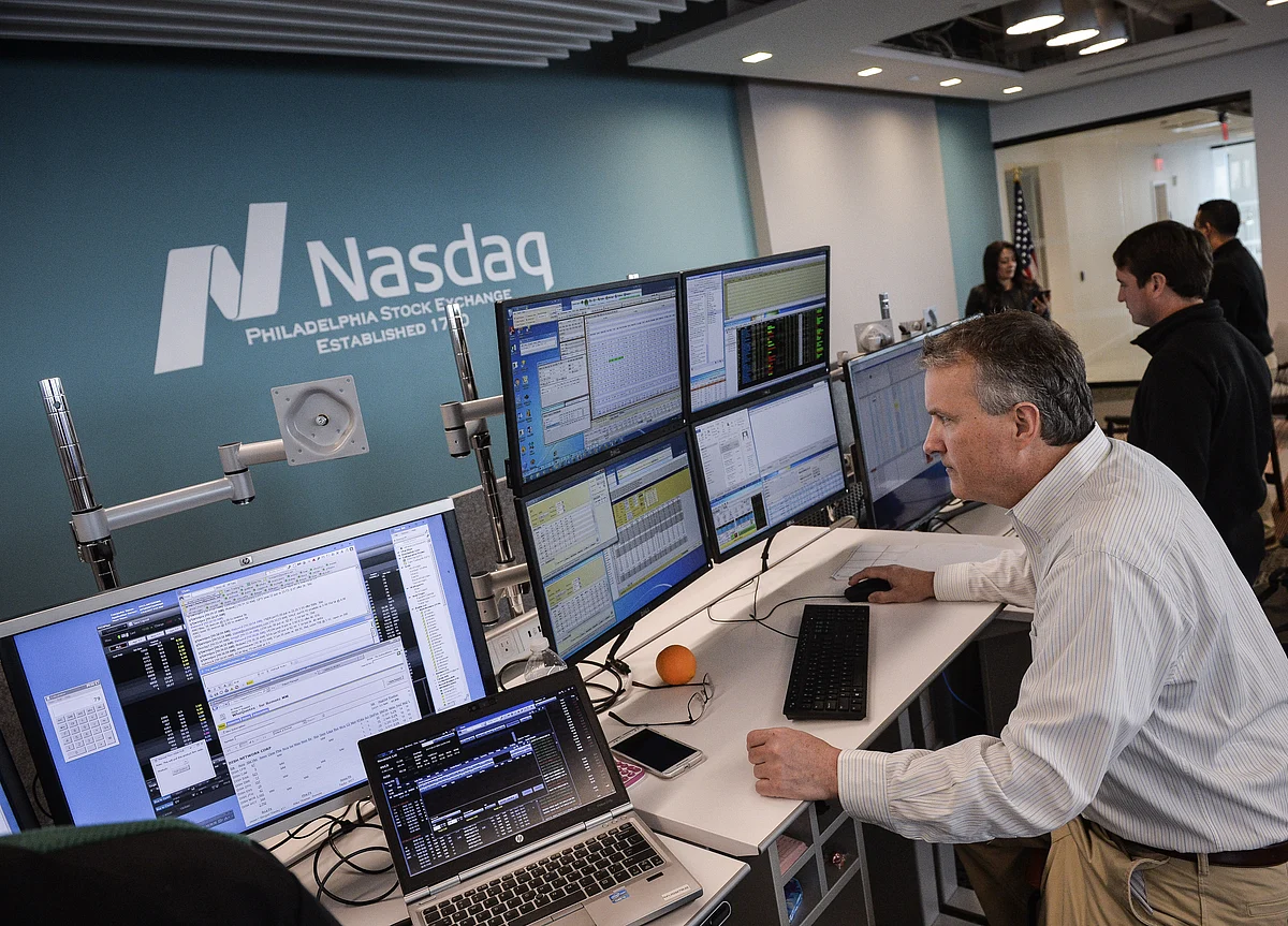 Nasdaq Caps a $7 Trillion Decade With Its Best Rally In 10 Years