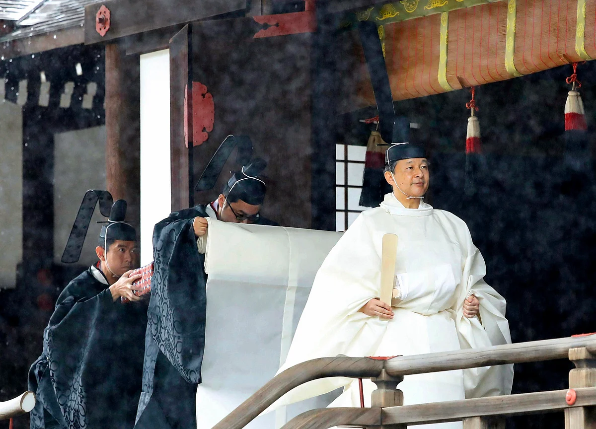 Naruhito Takes Throne as Japan’s First New Emperor in 30 Years