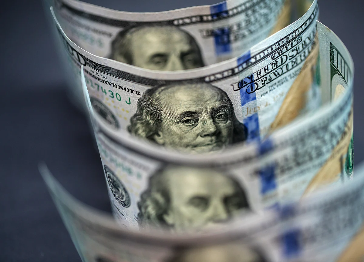 Goldman Says Rush From Stocks to Cash, Bonds Biggest Since 2008