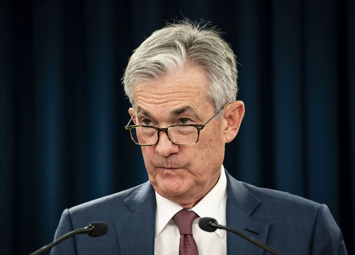 Fed’s Powell Says U.S. Economy’s Glass Is ‘More Than Half Full’