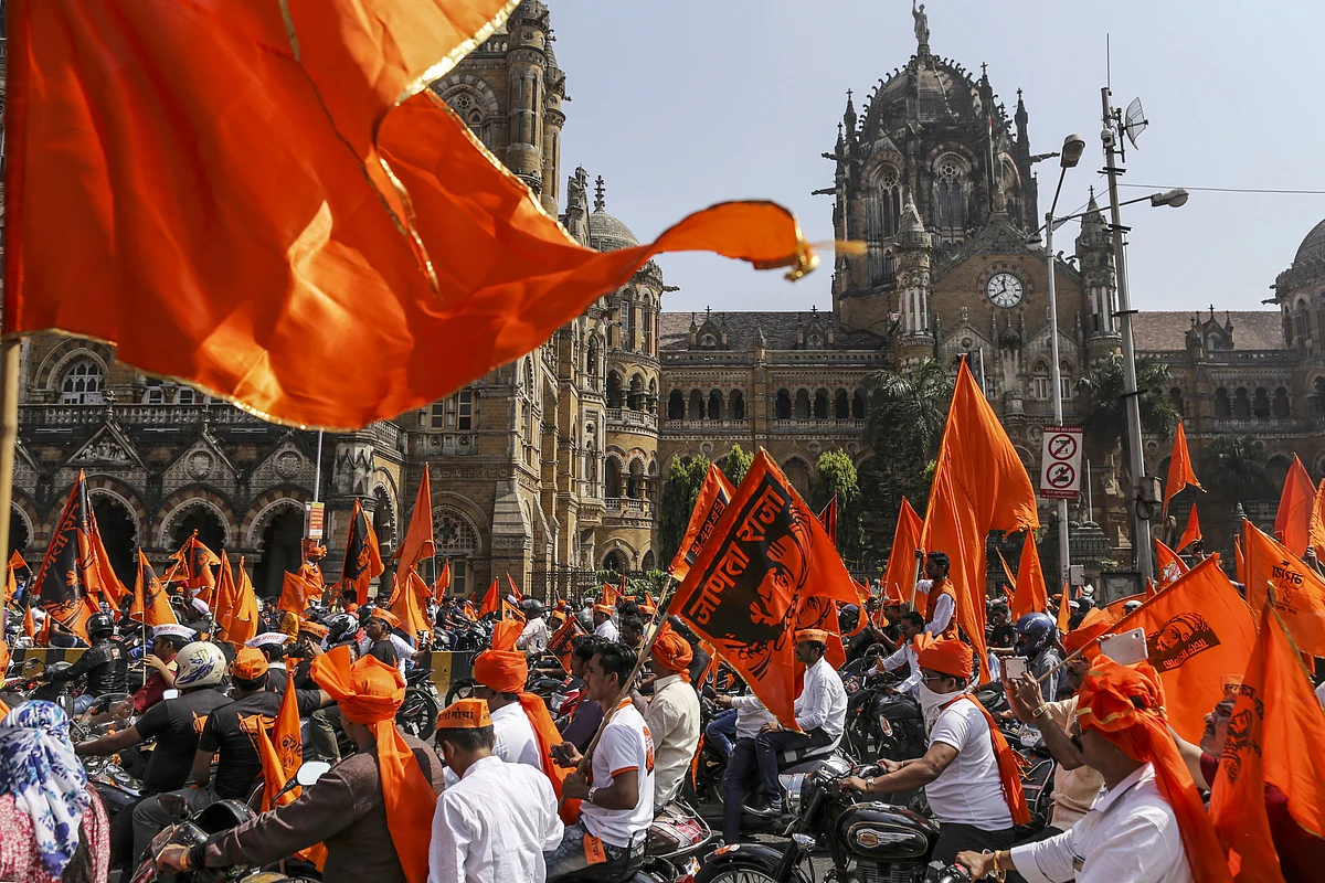 Maratha protests outside the CST railway station in Mumbai, on Nov. 6, 2016. (Photographer: Dhiraj Singh/Bloomberg)
