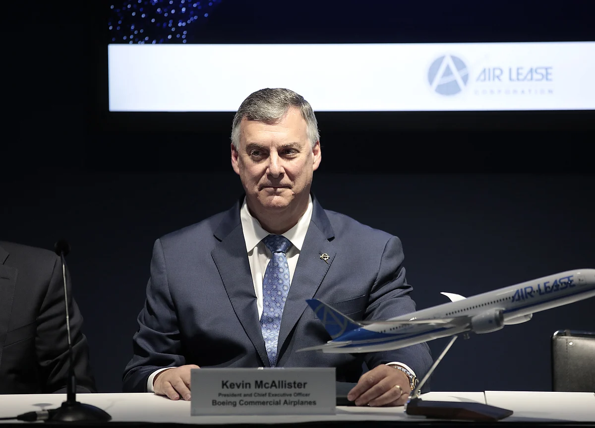 Boeing’s Jetliner Chief Steps Down as 737 Max Crisis Deepens