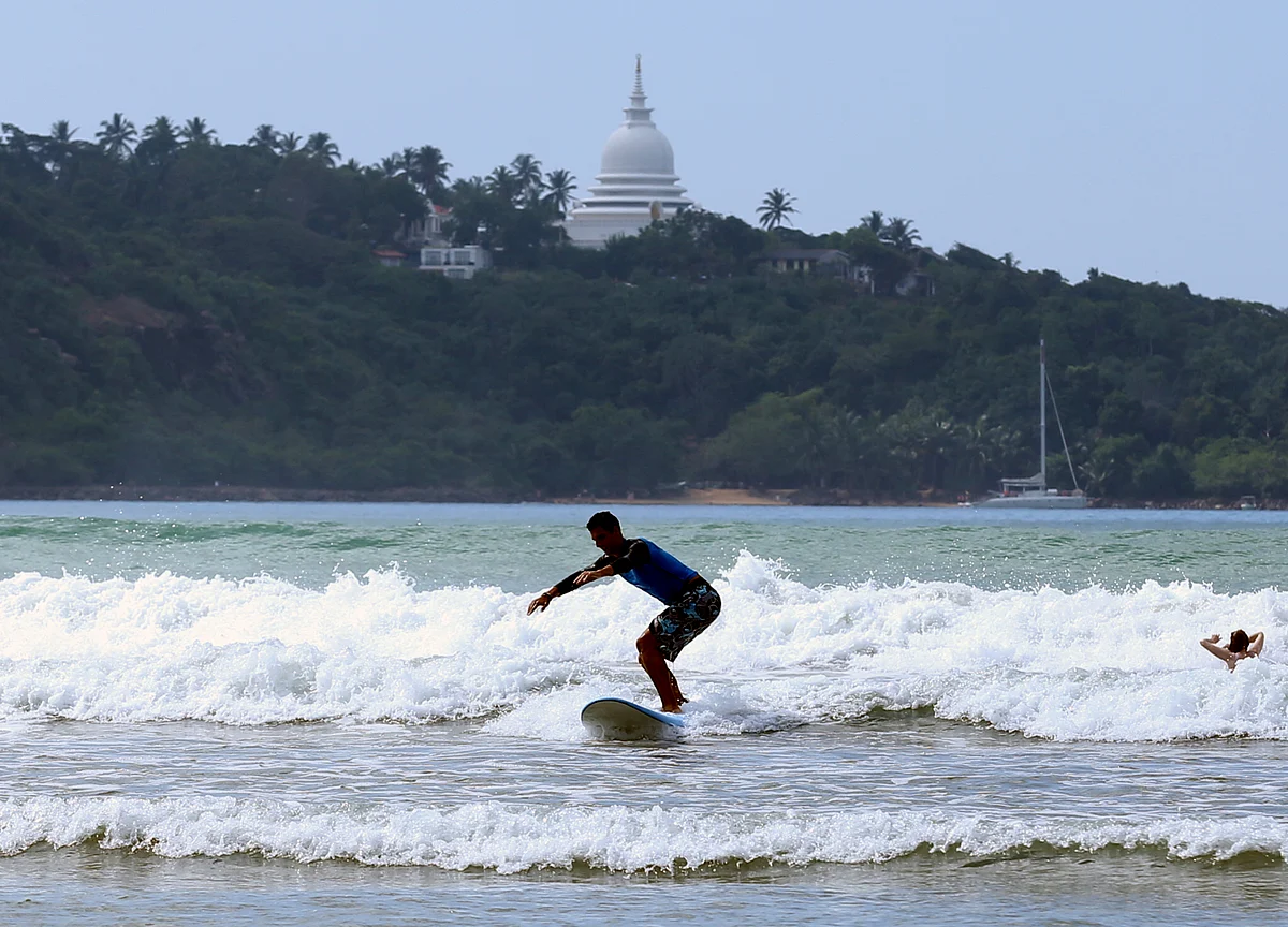 MakeMyTrip Inks Pact With TripAdvisor