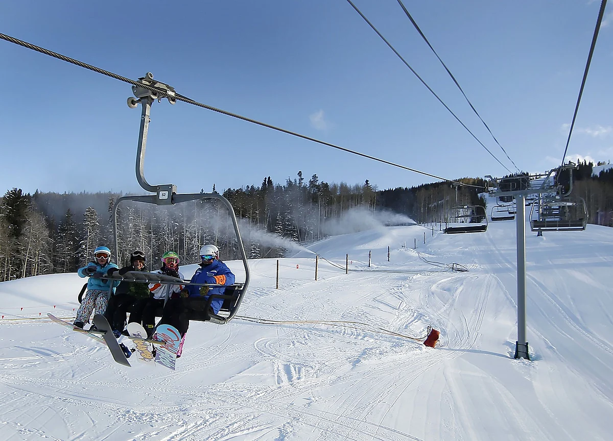 Colorado Ski Resorts Kick Off Opening-Day Race After Snow Storm