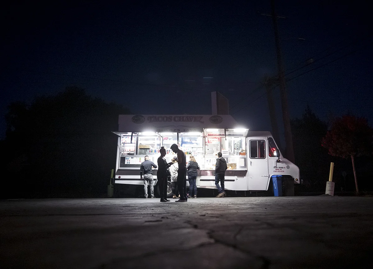 As Millions in California Go Dark, Some Ask, Where’s the Wind?
