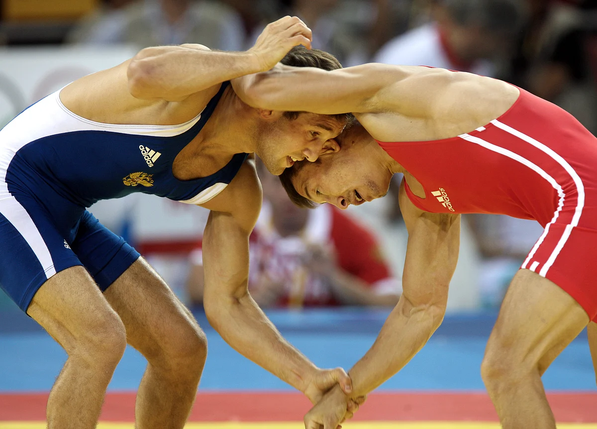 Stock Versus Bond Showdown Is Testing History and Trader Nerves