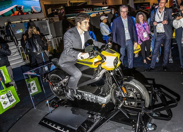 Harley Halts Output of Electric Model Pivotal to Revival Bid