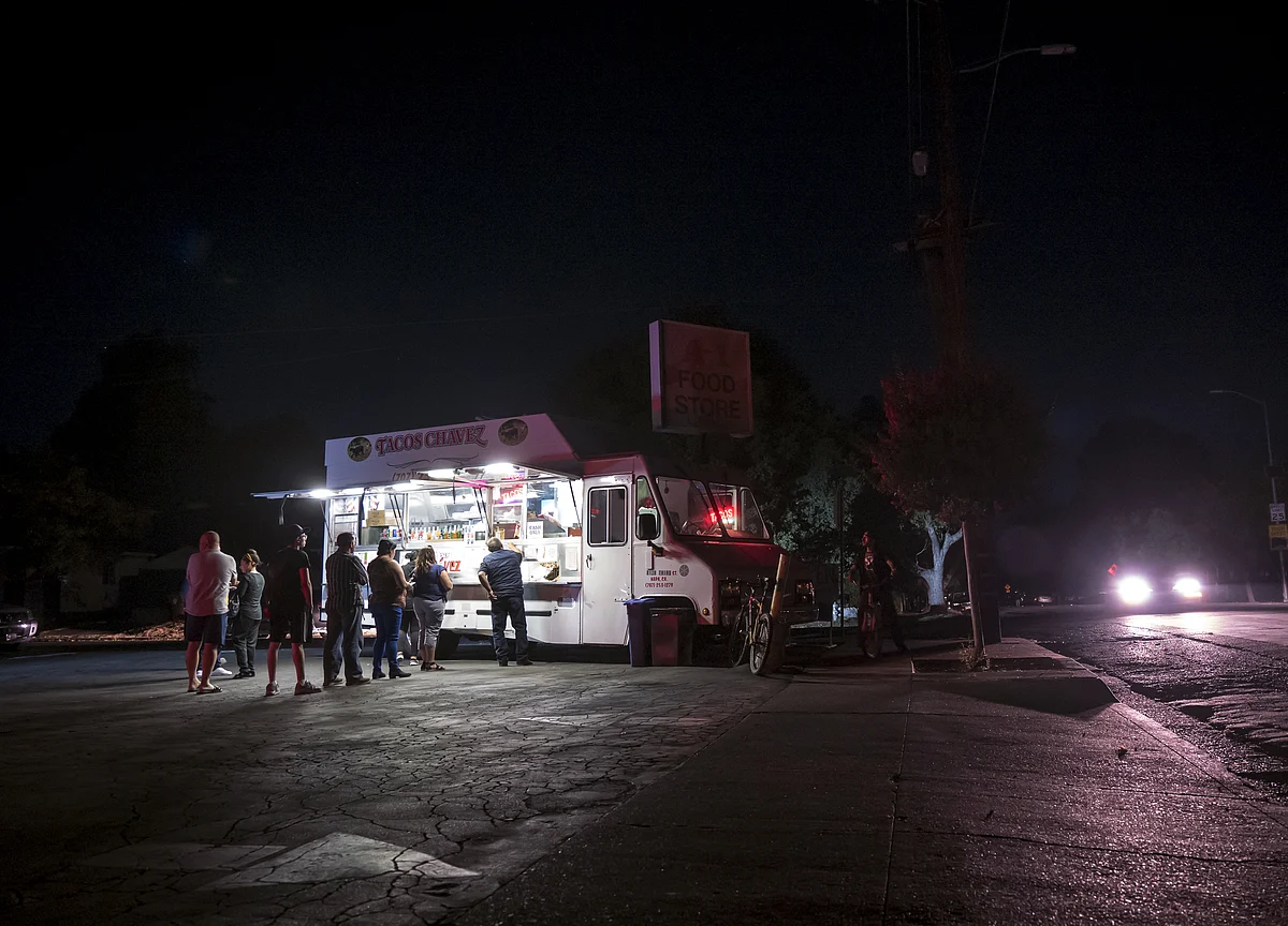 Unprecedented California Blackout Ending as PG&E Restores Power