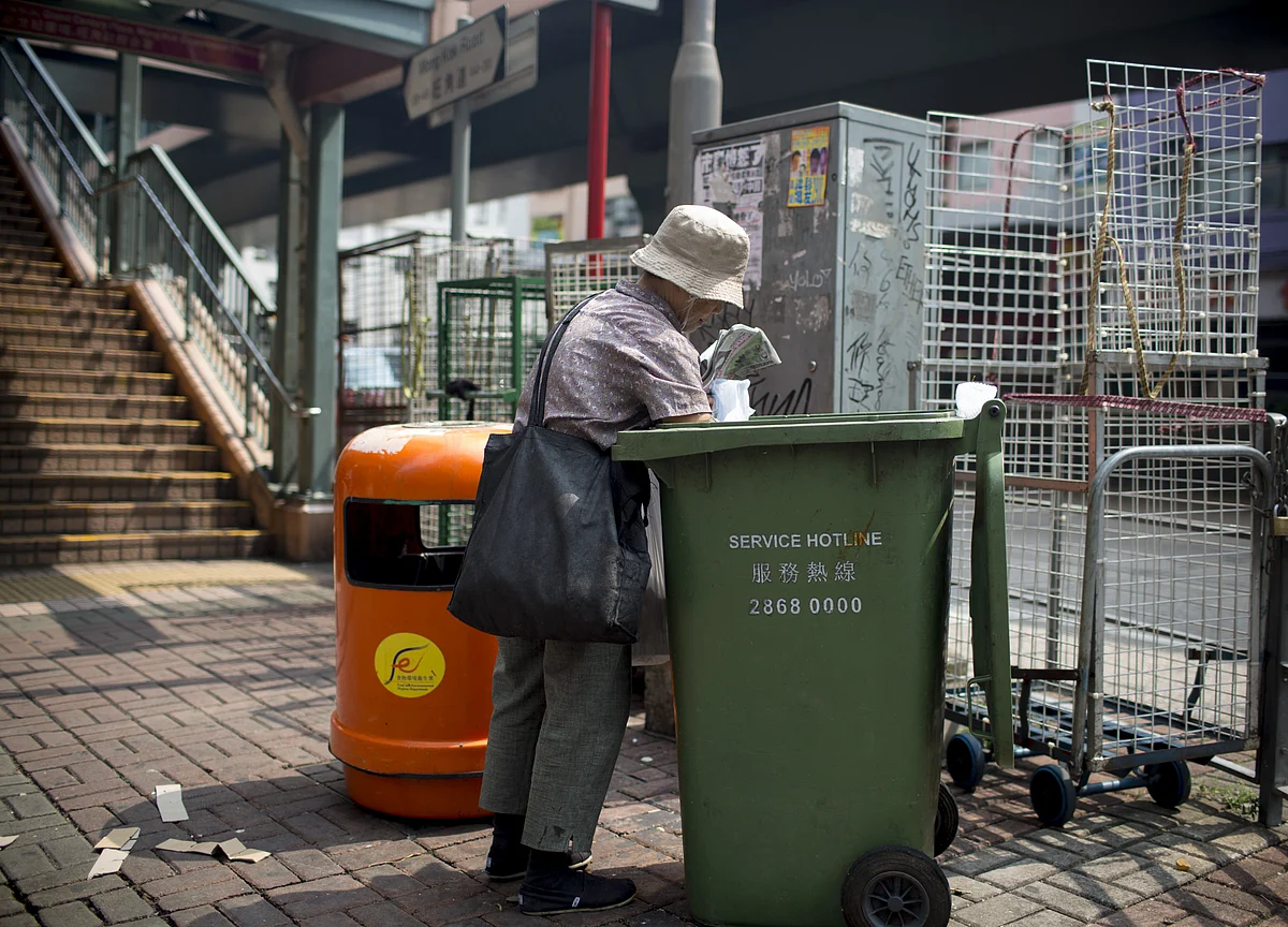 How Hong Kong’s Taxes Spawned Billionaires and Bred Inequality