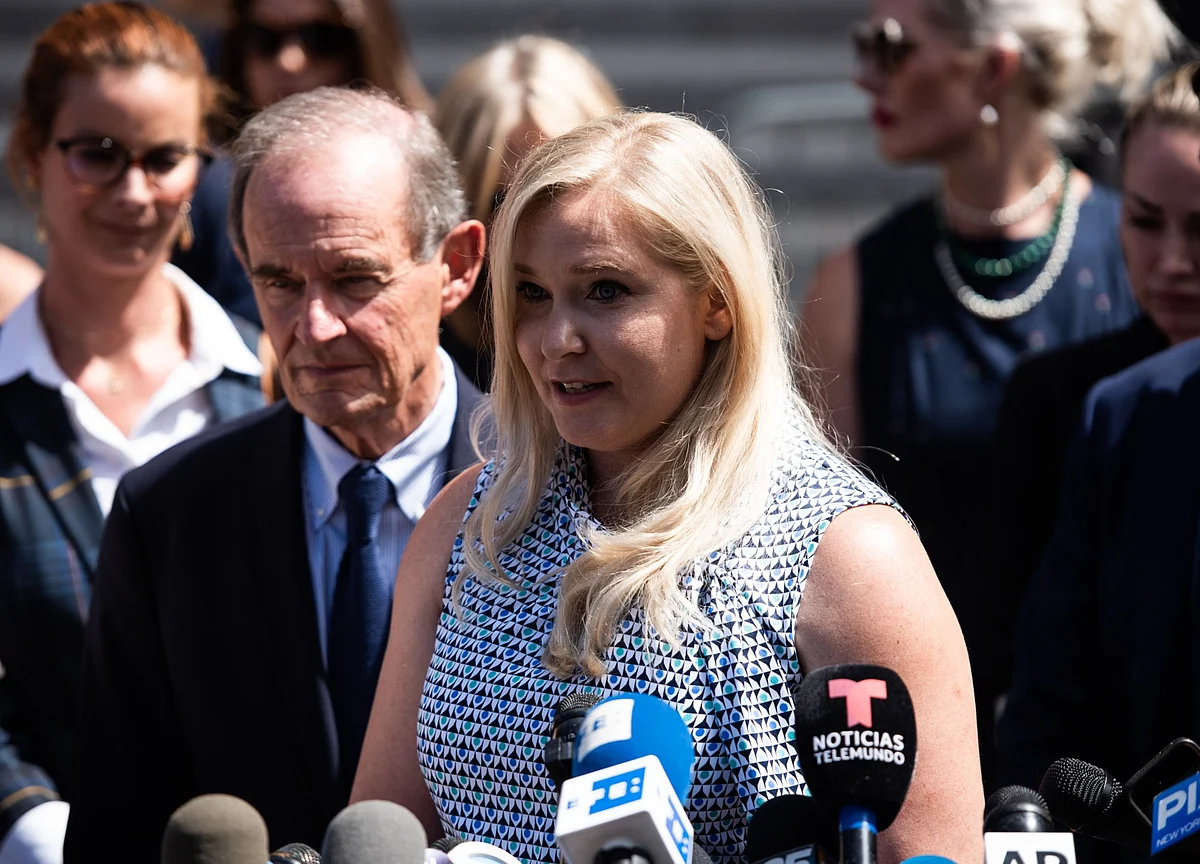 Dershowitz Must Face Epstein Accuser’s Defamation Lawsuit