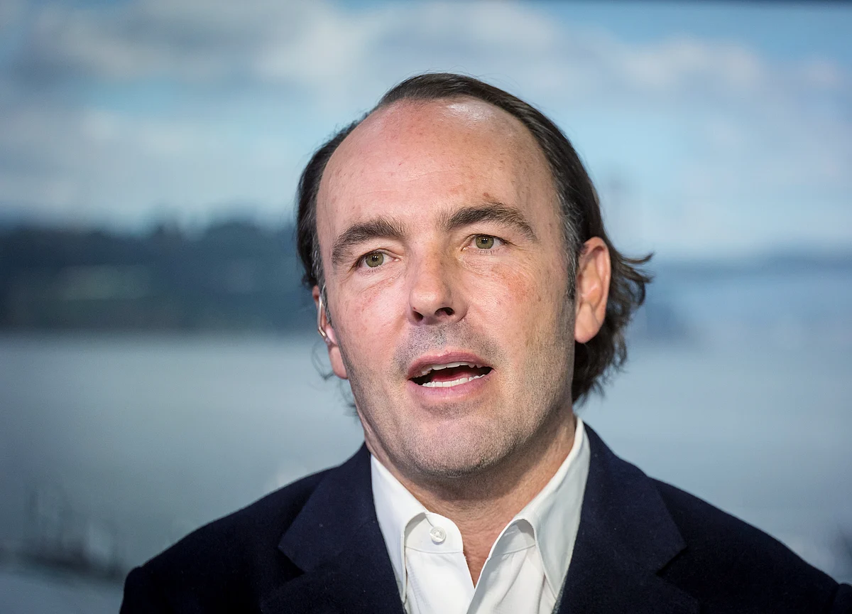 Bass Says Virus Should Spread to China Leadership as Spat Widens