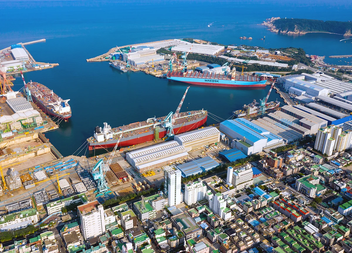 Korea Export Drop Spells Another Gloomy Month for Global Economy