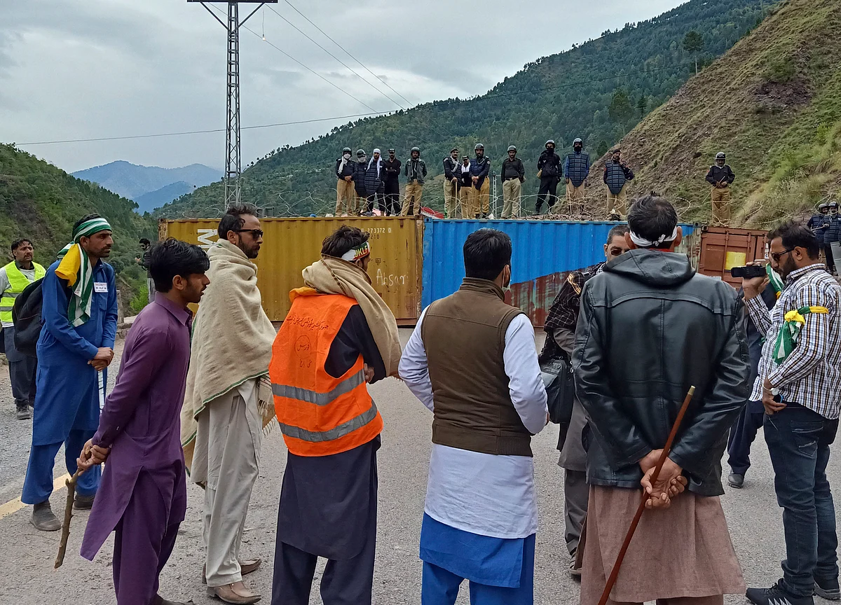 Postpaid Mobile Phone Services In Kashmir Restored
