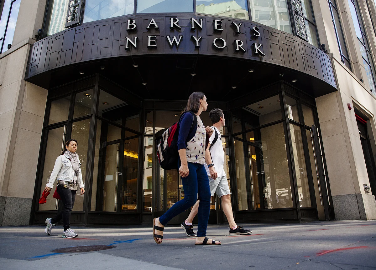 Barneys Taps Authentic for Lead Bidder, Rival Offer Expected