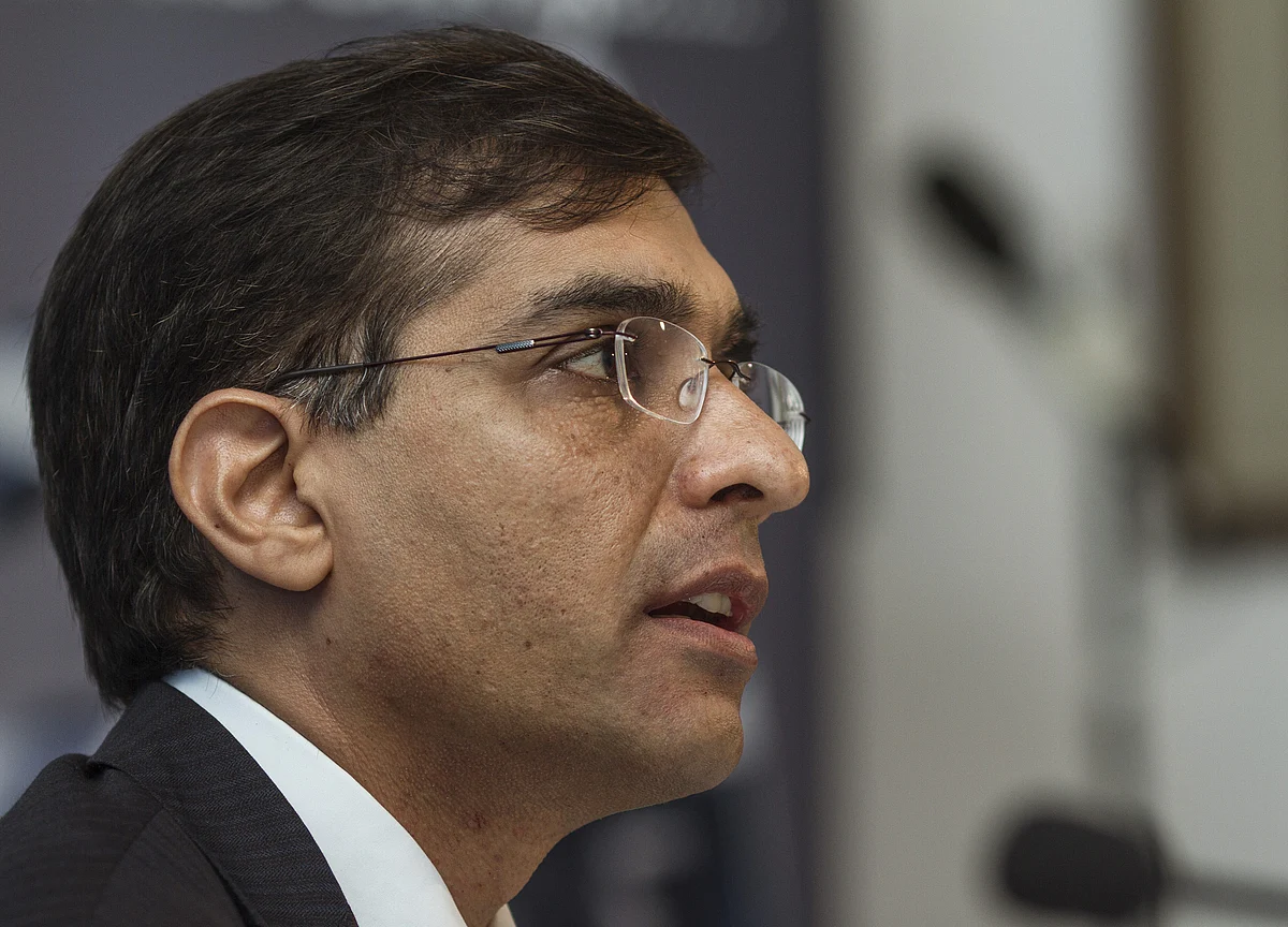 Yes Bank Group President Rajat Monga Resigns, Shares Surge After CEO Concall