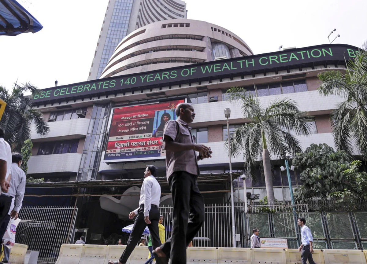 A Prolonged Rout Looms for India Bonds as RBI Pulls Support