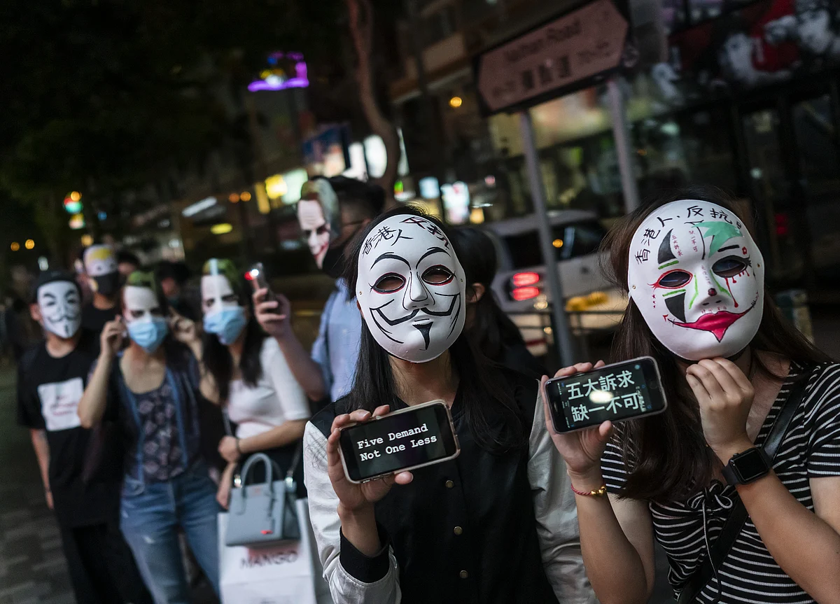 Hong Kong Court Finds Lam’s Mask Ban Unconstitutional