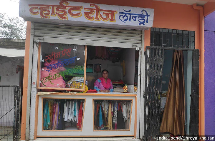 Malti Kanojia, 52, a resident of Amar Tekri in Indore. “Of course, all of us separate ‘<em>gila</em>’ (wet) and <em>‘sukha</em>’ (dry) waste,” she said. 