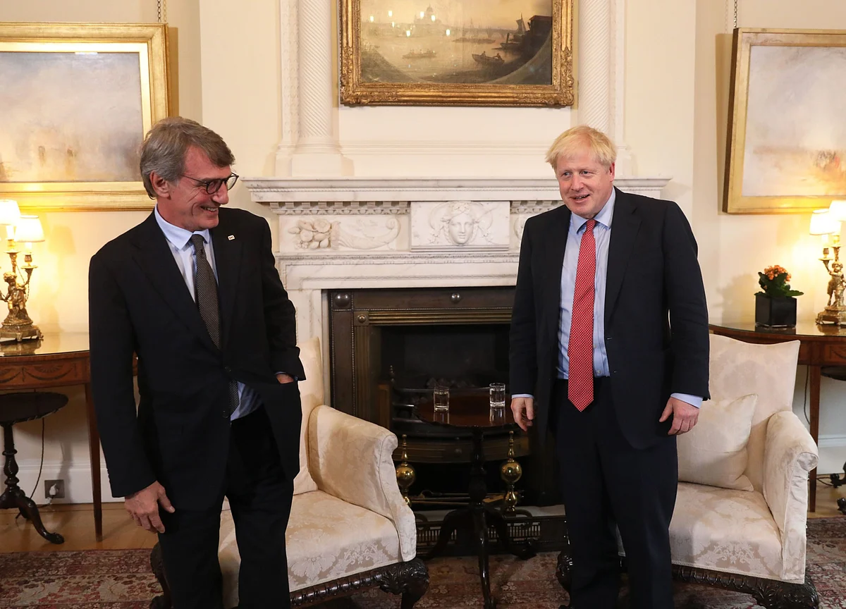 Boris Johnson Uses Queen’s Speech to Set Out General Election Platform