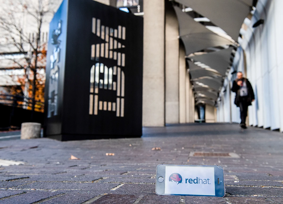 IBM Beats Estimates, Ekes Out Revenue Growth on Cloud