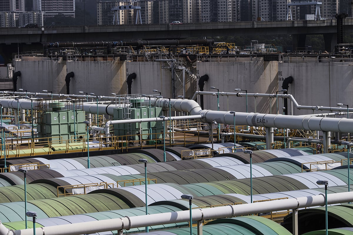 Stocks Radar Yes Bank Irctc Lakshmi Vilas Bank Manpasand Beverages Va Tech Wabag