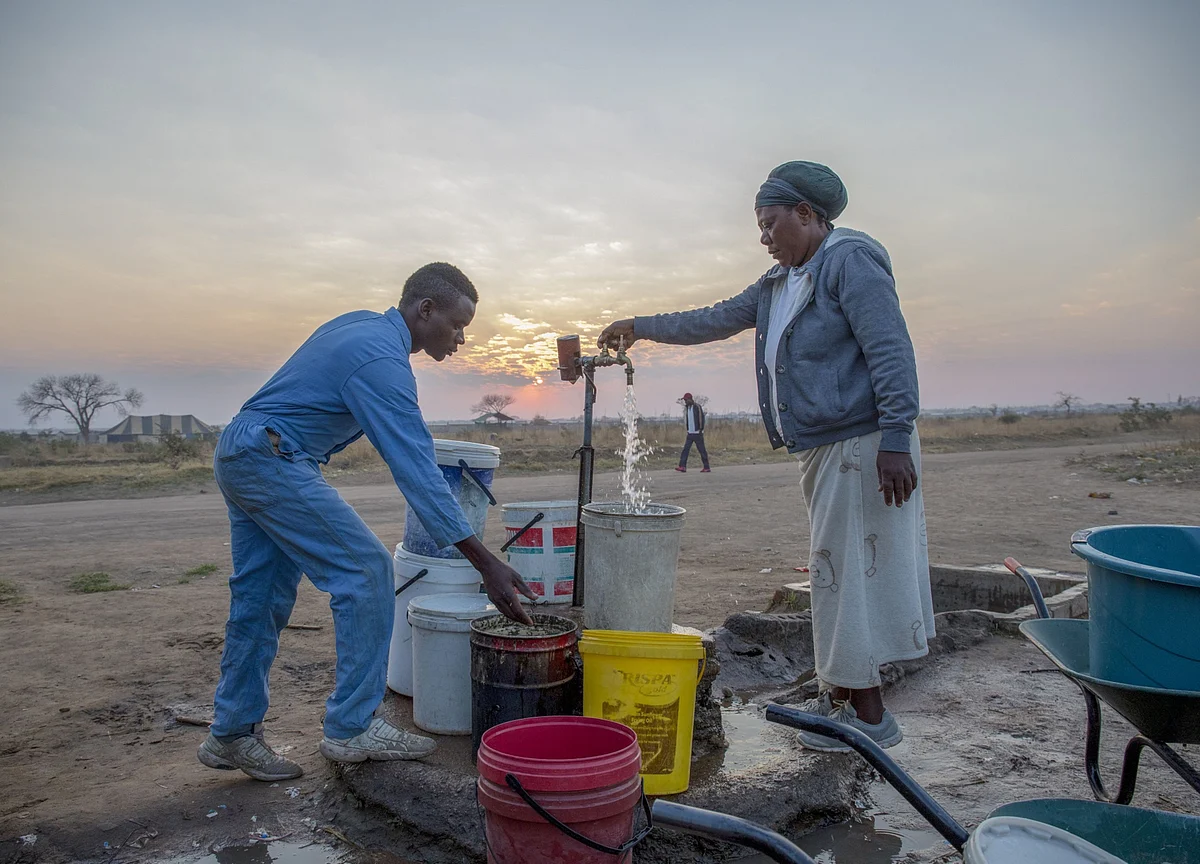 Zimbabwe’s Second City Turns to Sewer Water As Pipes Run Dry