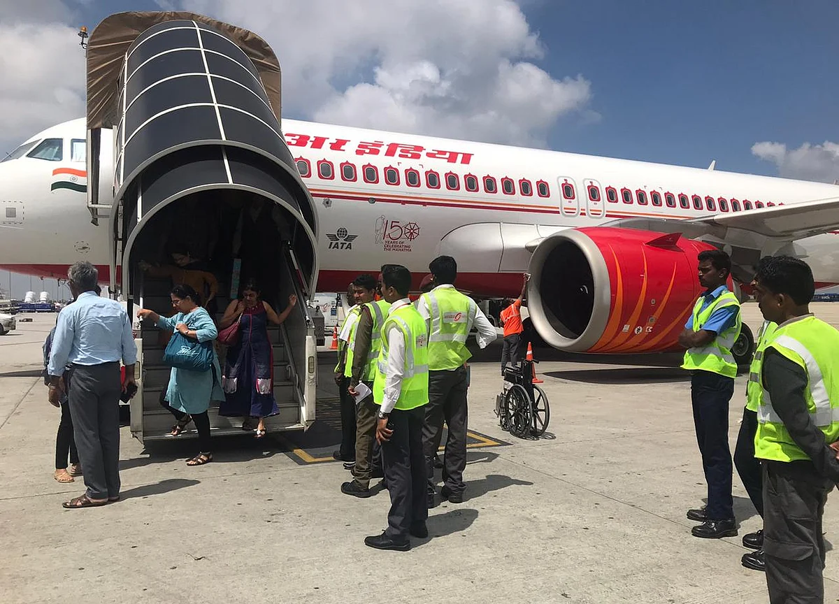Air India Pilots’ Union Opposes Privatisation, May Resort To Strike