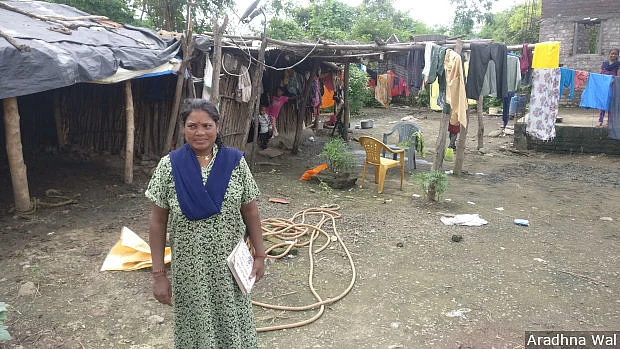 Anita Jangarmade, an ASHA in Matharjun village in Yavatmal, has to survey villagers for the Prerna Prakalp programme on a daily basis.
