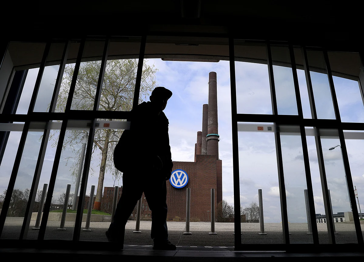 Germany Lowers 2020 Growth Forecast as Slowdown Persists