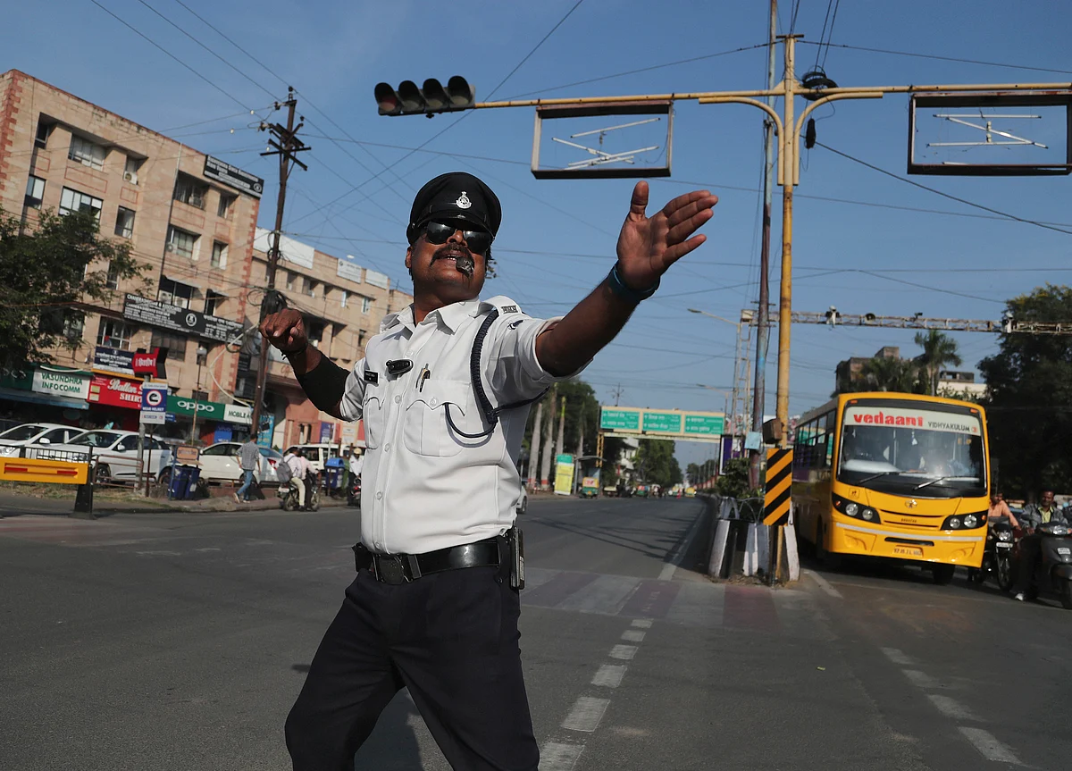Poor Enforcement, Training Behind India’s High Road Accident Numbers