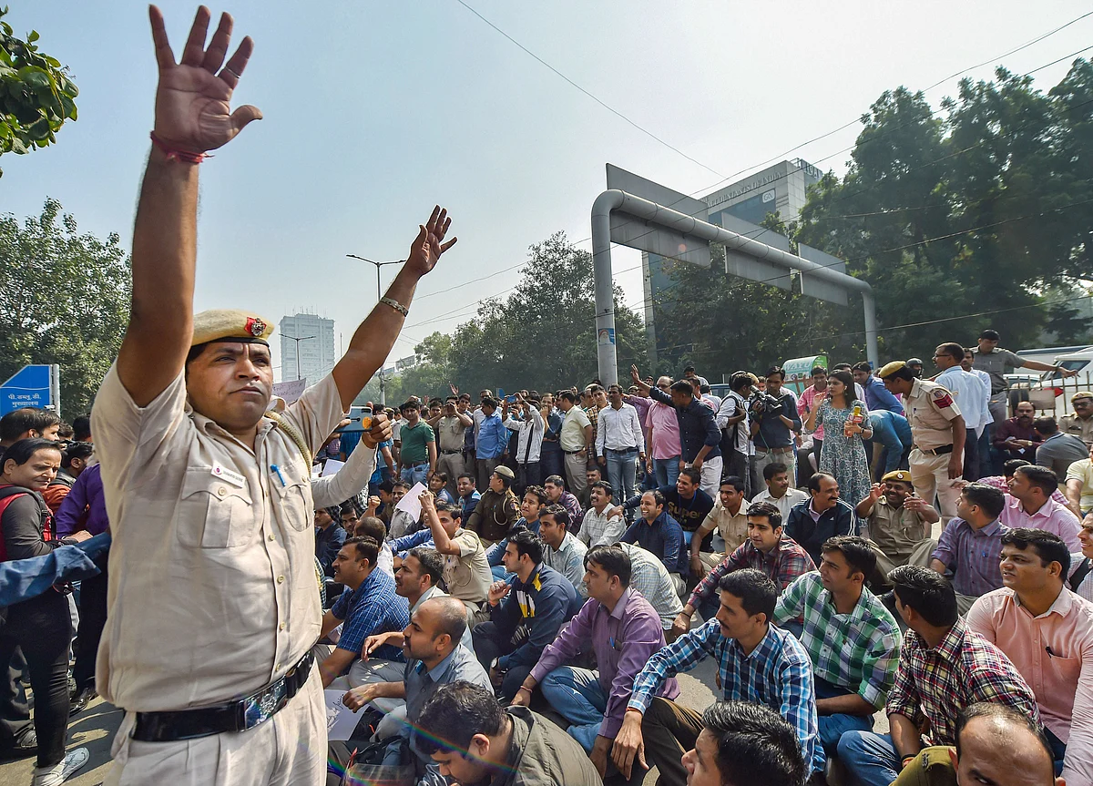 Delhi High Court Rejects Police’s Plea Seeking FIR Against Lawyers