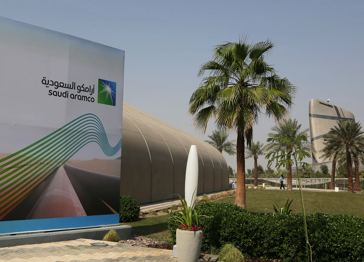 Aramco's Record IPO Starts November 17; Offer Size Pending