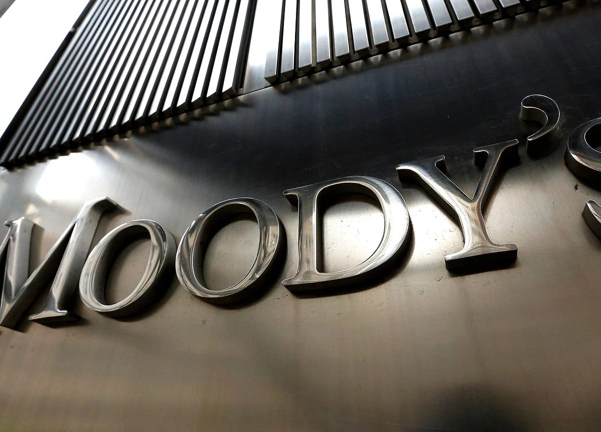 India’s Weak Household Consumption To Curb Economic Growth: Moody’s