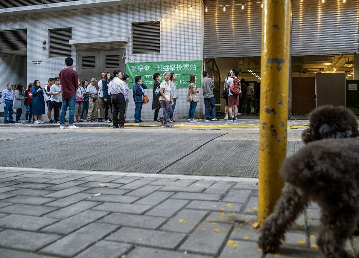 Hong Kong’s Pro-Democracy Candidates Poised to Win Majority