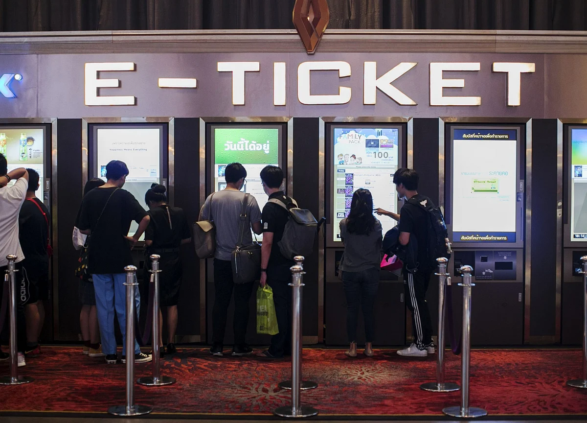 Movie Studios Could Buy Theaters as U.S. Seeks to End Old Limits
